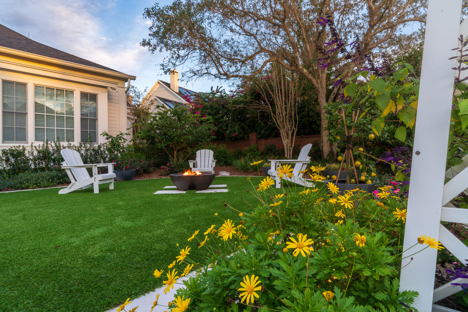 Artificial Turf vs. Natural Grass in Central Florida How to Choose